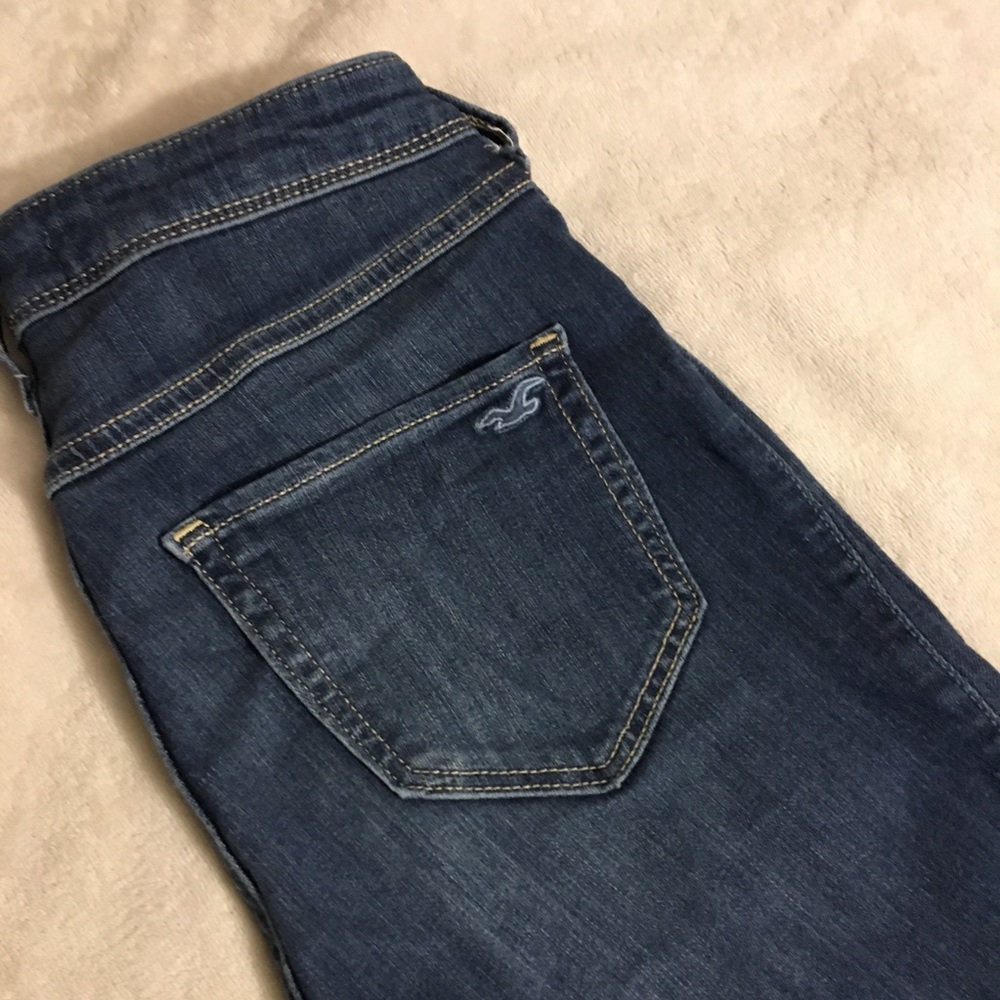 distressed hollister high rise jean jeggings.